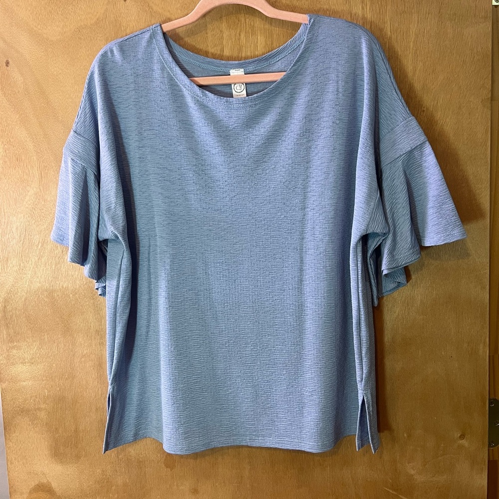 Lightweight Oversized Ruffle Tee - Picture 3 of 4